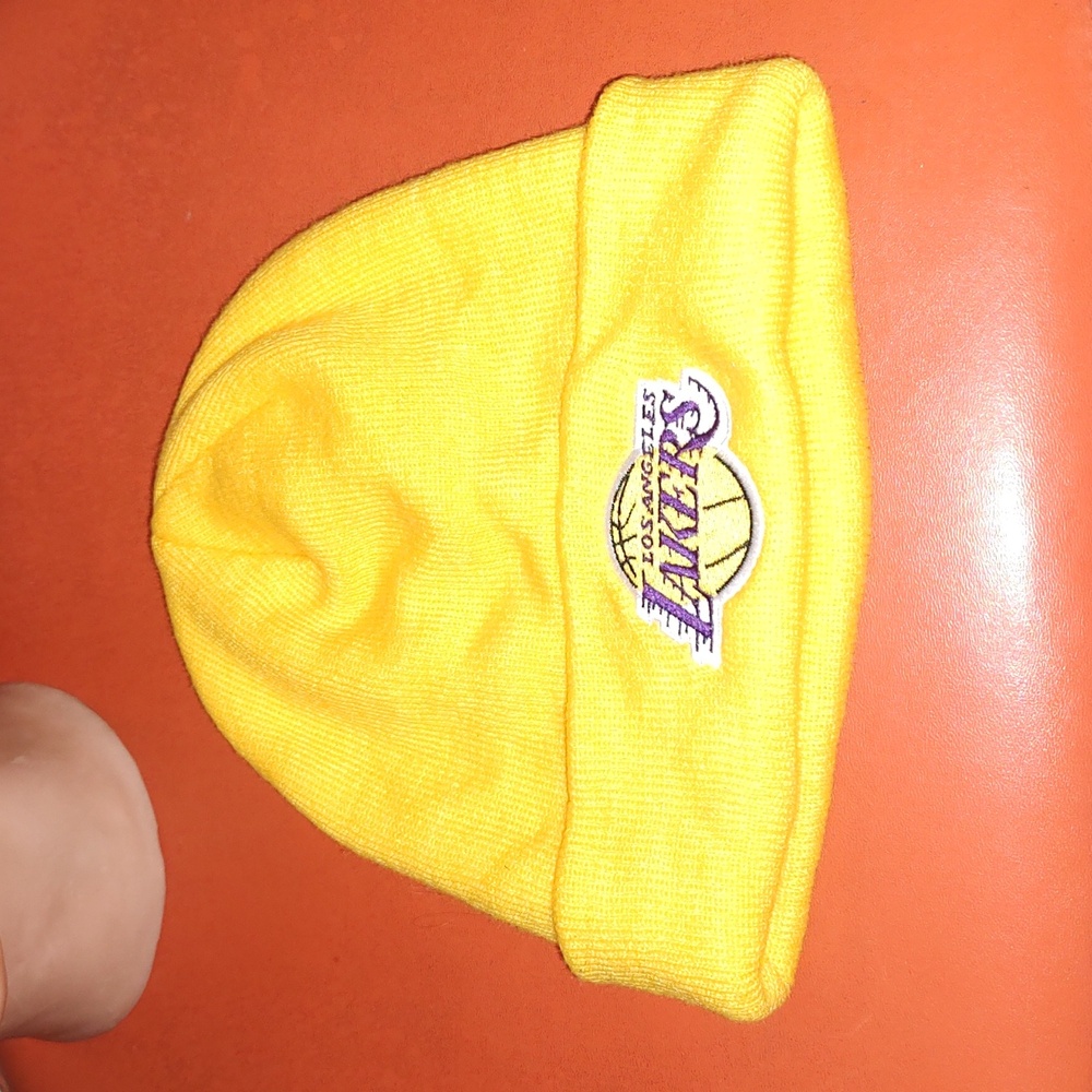 Fans Favorite NBA Los Angeles Lakers Embroidered Beanie OSFA